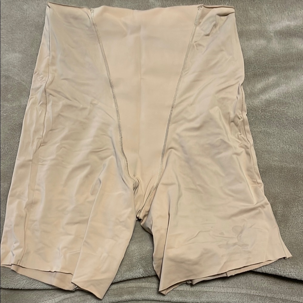 La Vie En Rose Shapewear in Nude